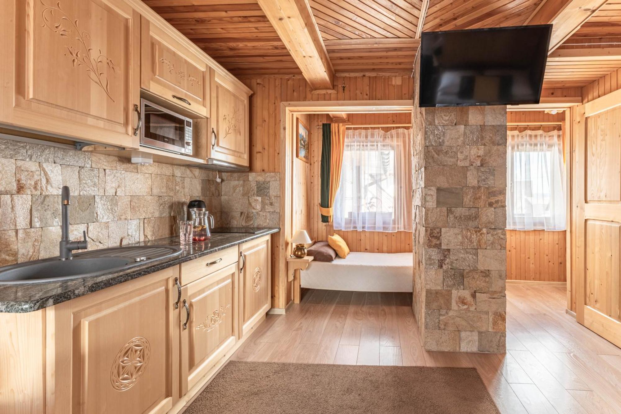 Apartamenty I Pokoje Pod Limbami - Sauna, Teznia บุโควินา ทัตซานสกา ภายนอก รูปภาพ